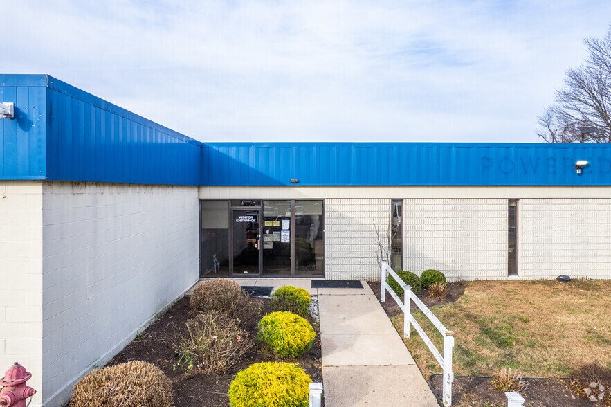 800 Coopertown Rd, Delanco, NJ à louer - Photo de l’immeuble – Image 2 sur 5