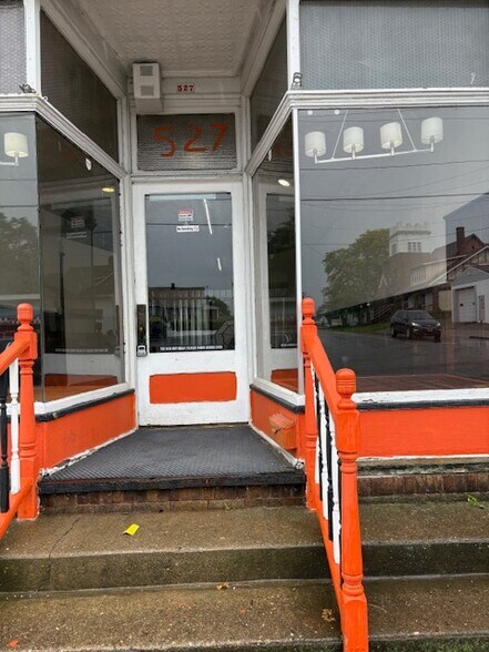 525-527 Tremont Ave SW, Massillon, OH à louer - Photo de l’immeuble – Image 3 sur 11