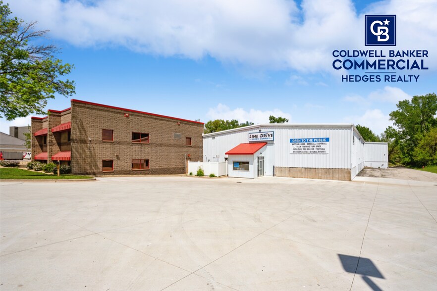 850 Twixt Town Rd NE, Marion, IA à louer - Photo de l’immeuble – Image 1 sur 27