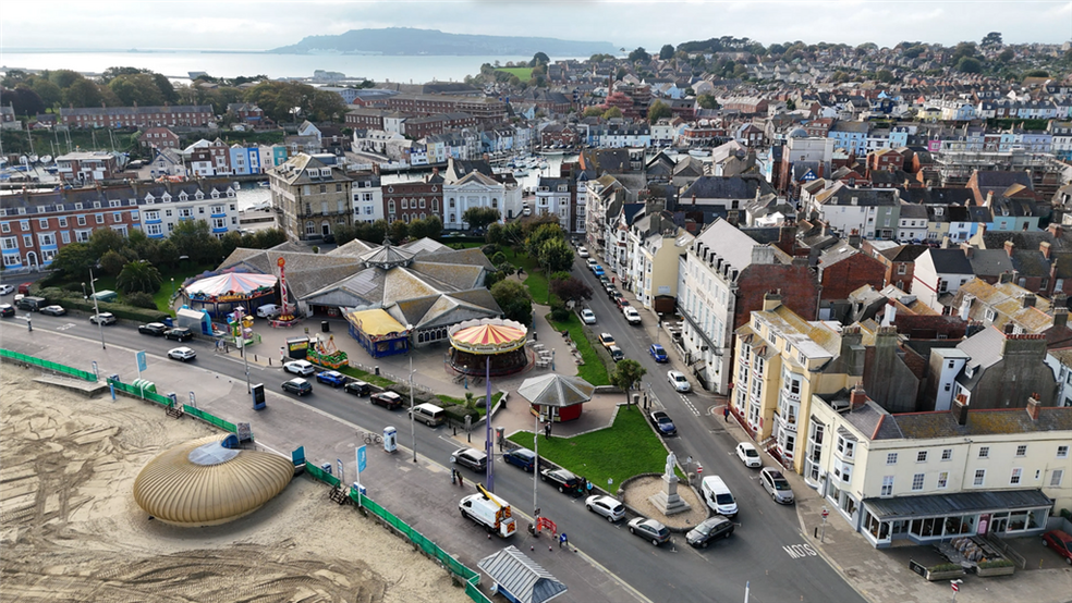 31-32 The Esplanade, Weymouth à vendre - Photo de l’immeuble – Image 3 sur 5