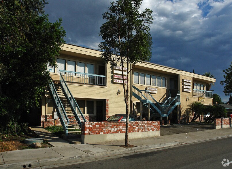 14351 Red Hill Ave, Tustin, CA à louer - Photo de l’immeuble – Image 3 sur 4