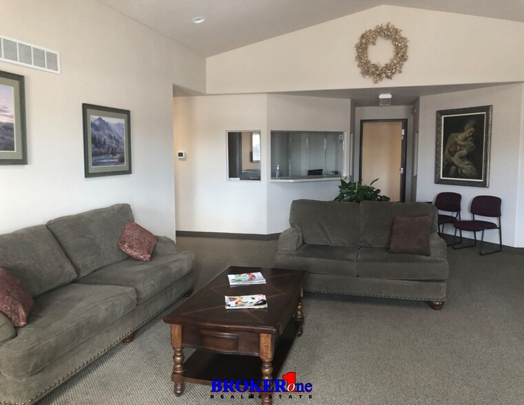2300 Gasser Rd, Riverton, WY à vendre - Photo intérieure – Image 2 sur 9