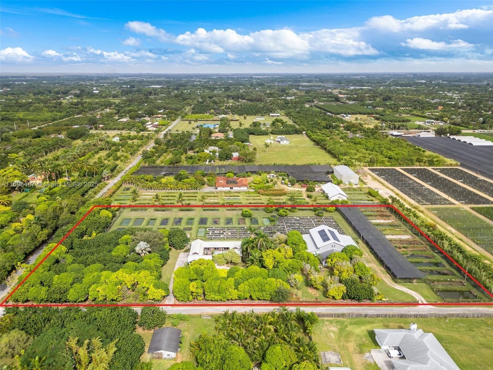 19255 Sw 260th St, Homestead, FL à vendre Photo de l’immeuble– Image 1 sur 12