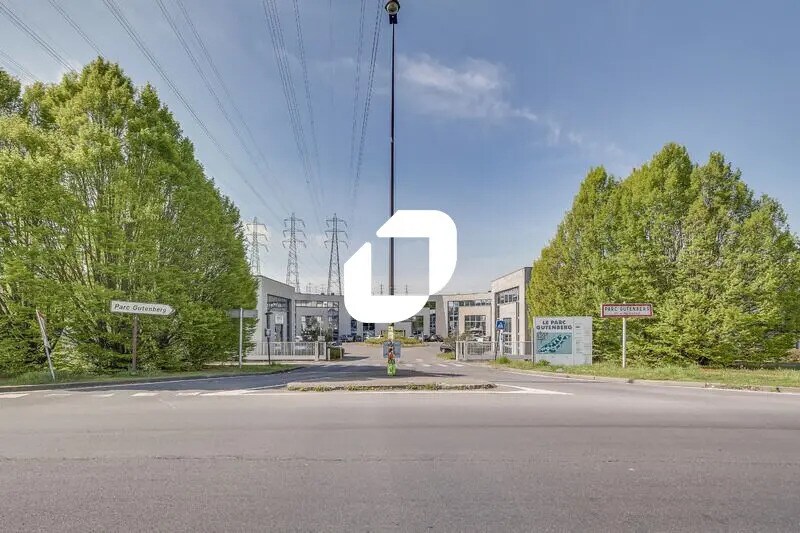 Bureau dans Palaiseau à louer - Photo de l’immeuble – Image 1 sur 11