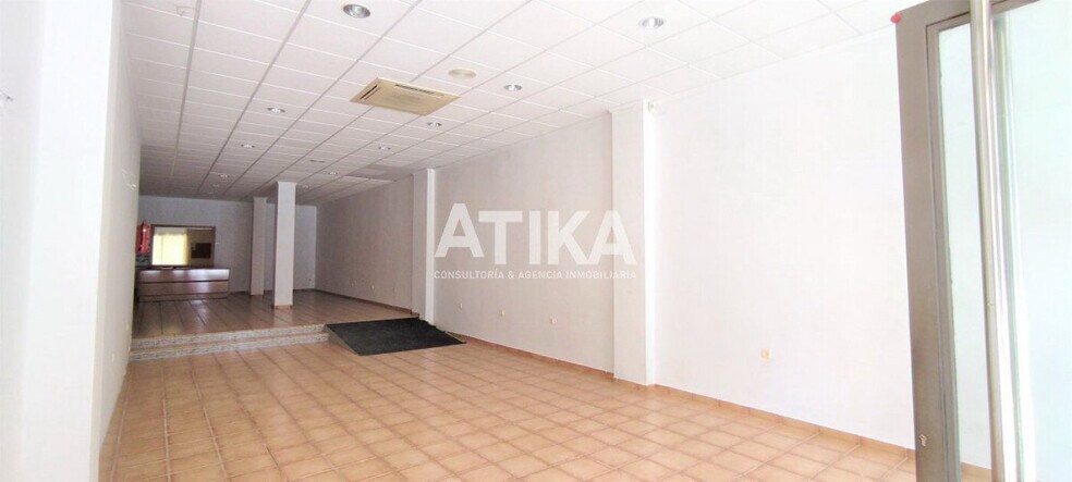 Local commercial dans Ontinyent, Valencia à vendre - Photo intérieure – Image 2 sur 16