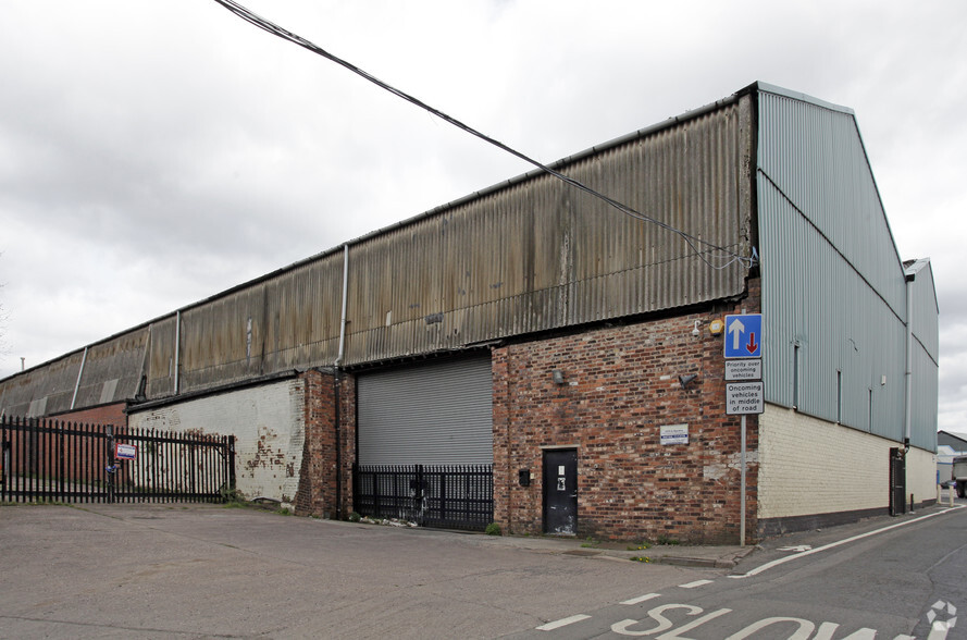 1 Potters Ln, Wednesbury à louer - Photo de l’immeuble – Image 2 sur 2