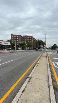 63-60-63-64 Woodhaven Blvd, Forest Hills, NY à louer - Vidéo sur l’annonce professionnelle – Image 2 sur 14