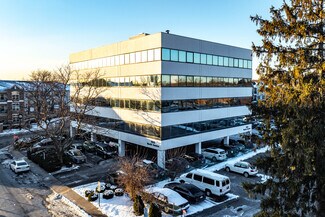 Plus de détails pour 100 N Centre Ave, Rockville Centre, NY - Bureau à louer