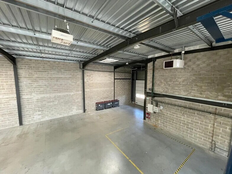 Local d'activités dans Sartrouville à vendre - Photo intérieure – Image 3 sur 9