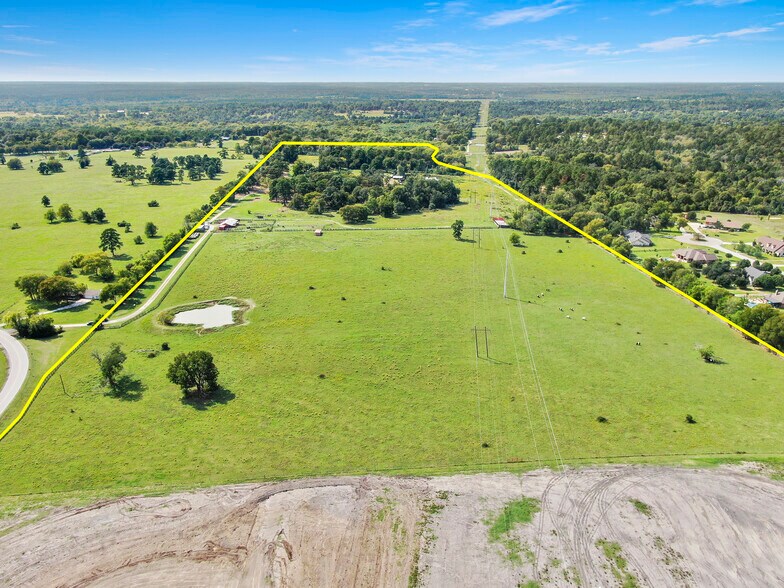 6605 Spring Branch Rd, Montgomery, TX à vendre - Photo de l’immeuble – Image 3 sur 9