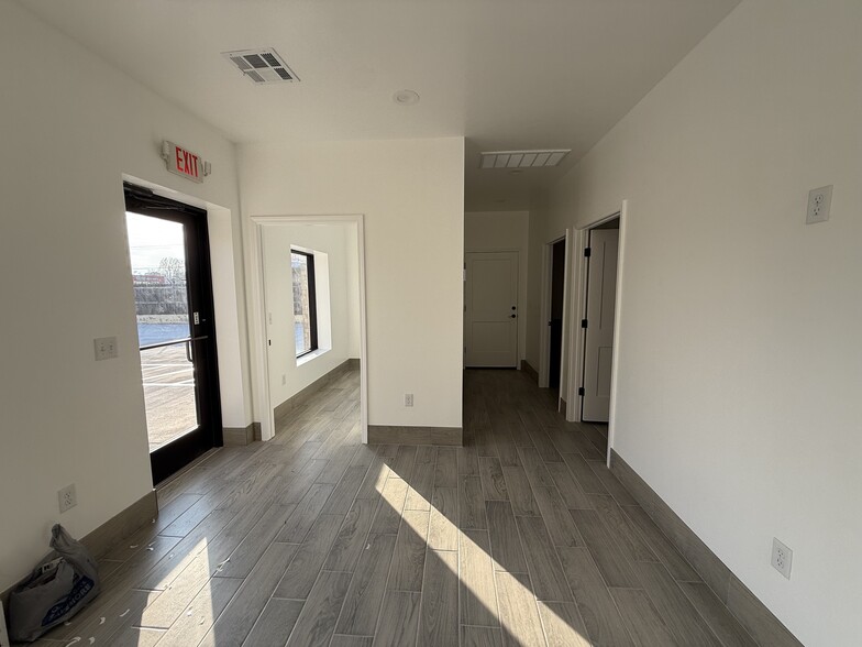 4417 NW 39th St, Oklahoma City, OK à louer - Photo intérieure – Image 3 sur 4