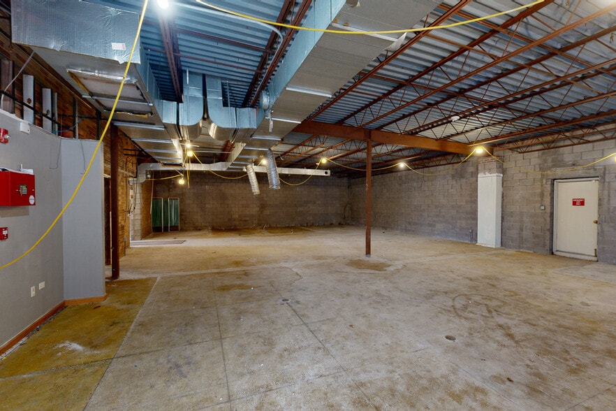 111 W Lincoln St, Belleville, IL à vendre - Numérisation 3D Matterport – Image 3 sur 16