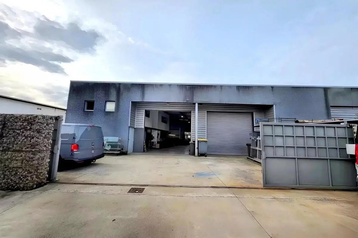 Local d’activités dans Lavérune à louer Photo de l’immeuble– Image 1 sur 11