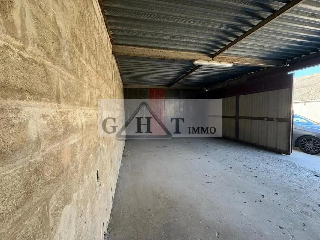 Industriel/Logistique dans Dammarie-les-Lys à louer Photo de l’immeuble– Image 1 sur 6