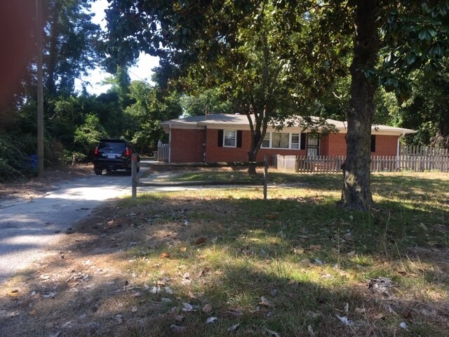 3017 Ramsey St, Fayetteville, NC à louer - Photo de l’immeuble – Image 2 sur 10