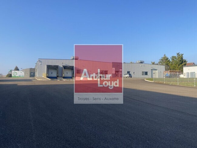 Plus de détails pour Industriel/Logistique à louer