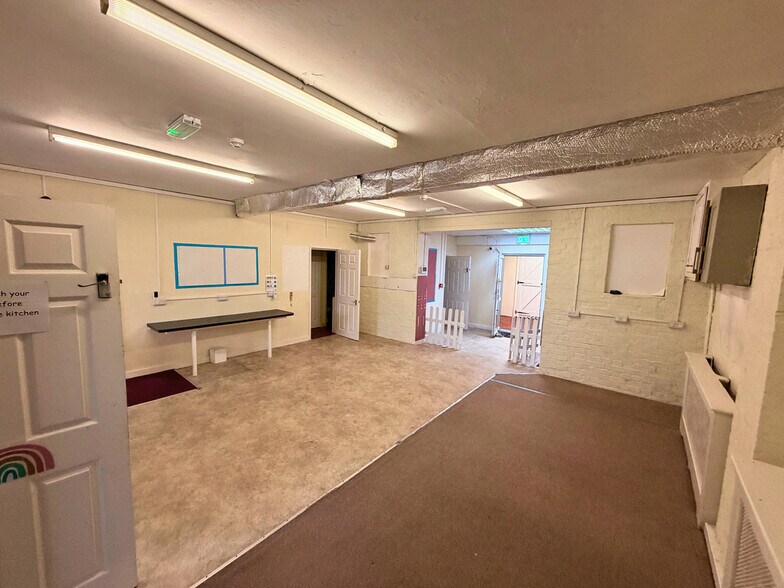 21 Carlton Rd, Torquay à vendre - Photo intérieure – Image 2 sur 6