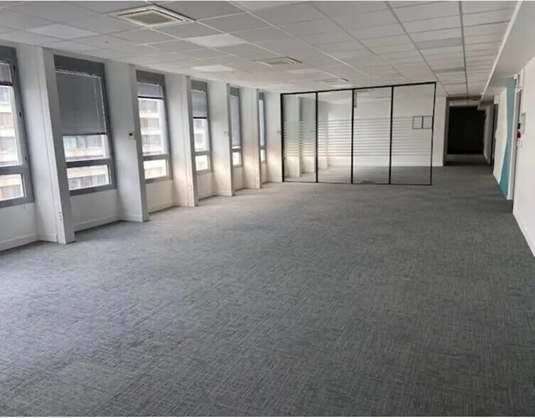 Bureau dans Boulogne-Billancourt à louer - Photo intérieure – Image 2 sur 8