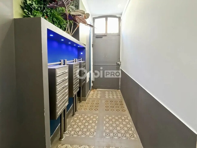 Plus de détails pour Local commercial à vendre