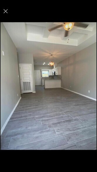 2104 Stauffer St, Weslaco, TX à vendre - Photo de l’immeuble – Image 3 sur 6