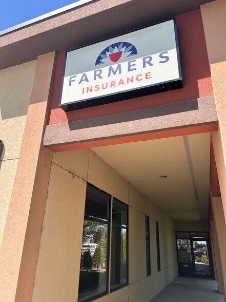 5150 W Clearwater Ave, Kennewick, WA à louer - Photo de l’immeuble – Image 2 sur 8