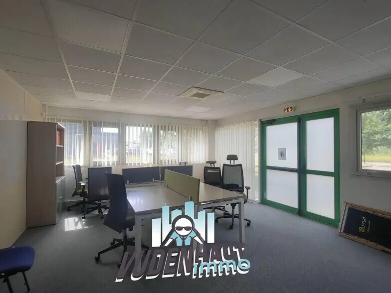 Bureau dans CASTELNAU-D'ESTRETEFONDS à louer - Photo de l’immeuble – Image 3 sur 9