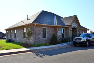 Plus de détails pour 732 N Santa Fe, Edmond, OK - Bureau à vendre
