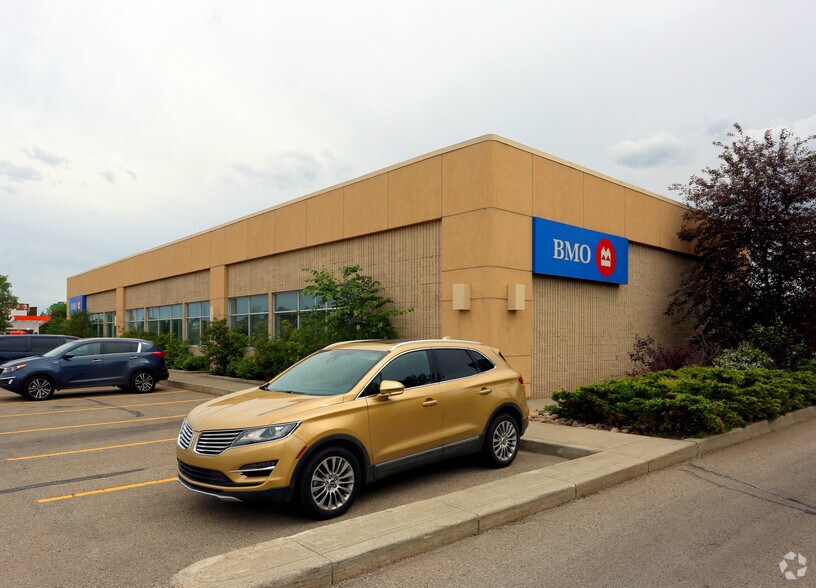 12240 137th Ave NW, Edmonton, AB à vendre - Photo de l’immeuble – Image 3 sur 7