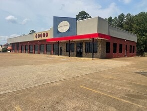 817 Vann Dr, Jackson, TN à louer Photo intérieure– Image 2 sur 5