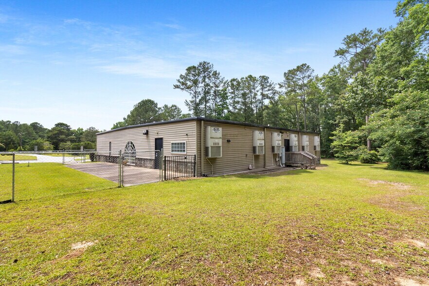215 Coates Rd, Linden, NC à vendre - Photo de l’immeuble – Image 2 sur 31