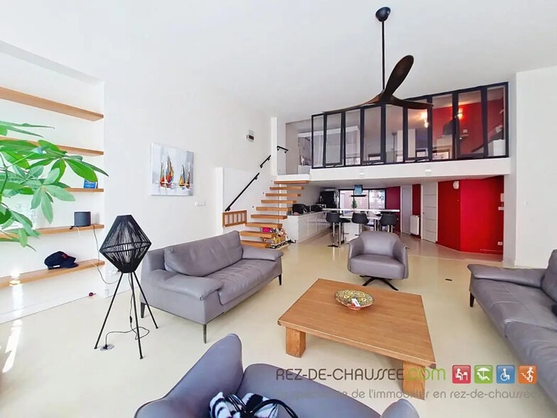 Bureau dans Lyon à vendre - Photo de l’immeuble – Image 3 sur 10