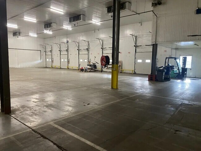 Plus de détails pour Industriel/Logistique à louer