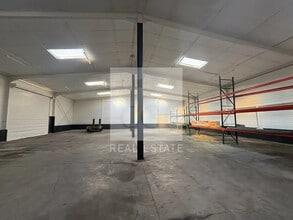31 Rue Des Bruyères, Pusignan à vendre Photo intérieure– Image 2 sur 6