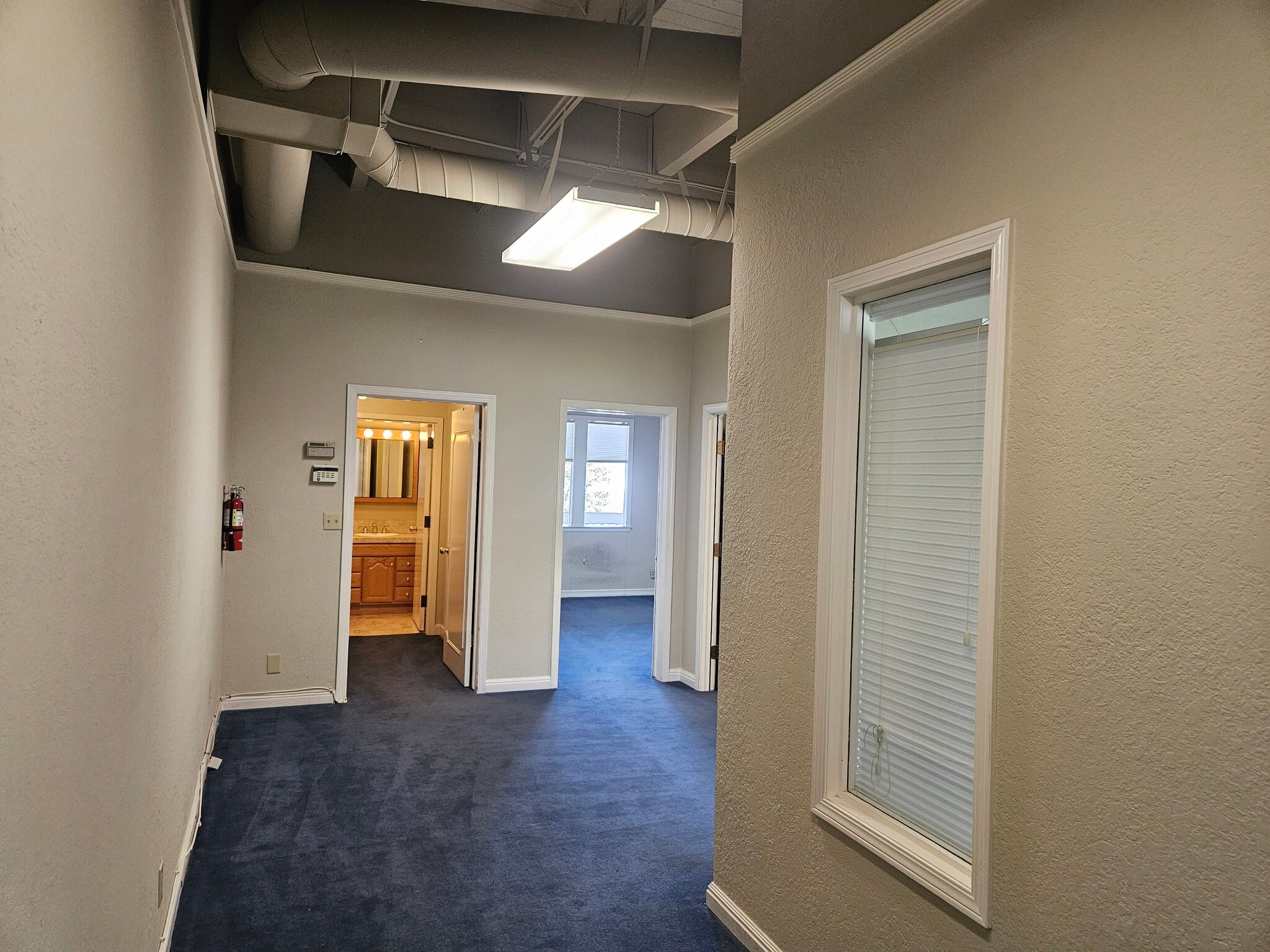 20 S Santa Cruz Ave, Los Gatos, CA à louer Photo intérieure– Image 1 sur 4