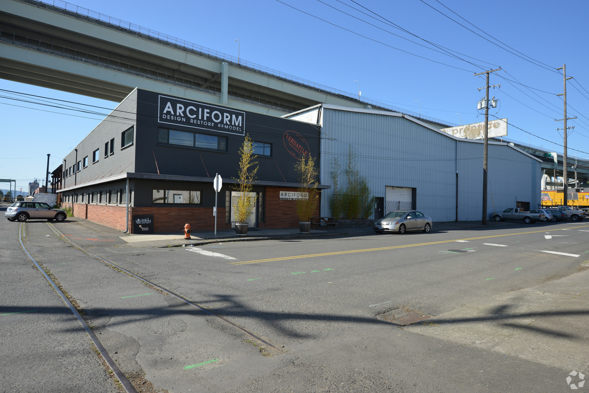 2303 N Randolph Ave, Portland, OR à louer Photo principale– Image 1 sur 6