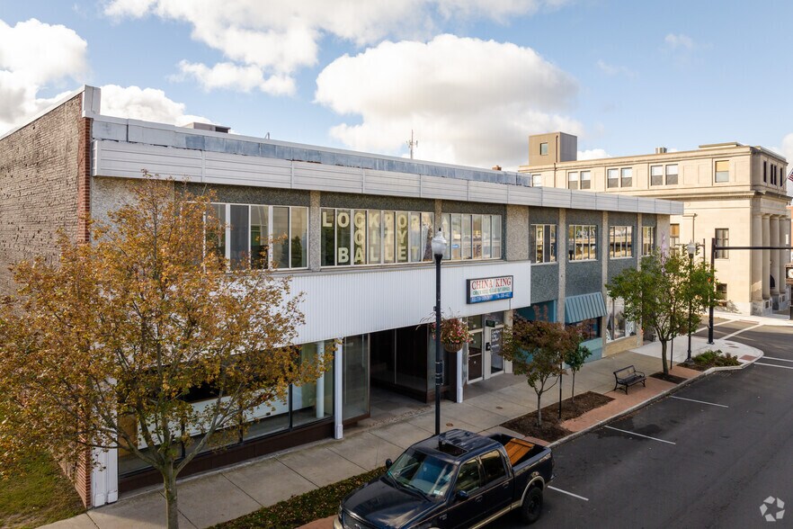 56-58 Main St, Lockport, NY à louer - Photo de l’immeuble – Image 3 sur 6