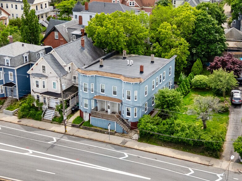 422 McGrath Hwy, Somerville, MA à vendre - Photo de l’immeuble – Image 3 sur 13