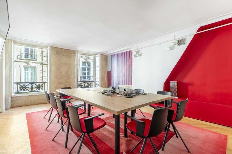 Bureau dans Paris à louer Photo de l’immeuble– Image 1 sur 10