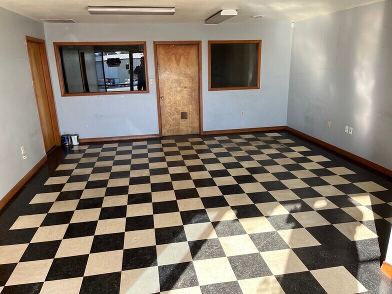 1641-1653 W Lloyd St, Ozark, MO à louer - Photo de l’immeuble – Image 3 sur 5