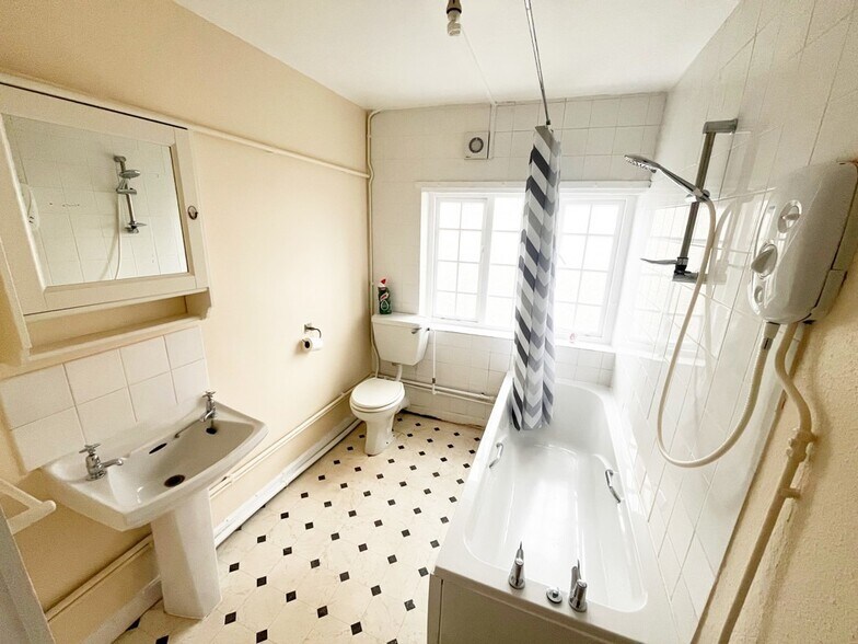 10-12 Main St, Nuneaton à vendre - Photo intérieure – Image 3 sur 11