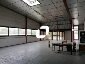 54 Avenue De L'Industrie, Rillieux-la-Pape à louer Photo intérieure– Image 2 sur 12