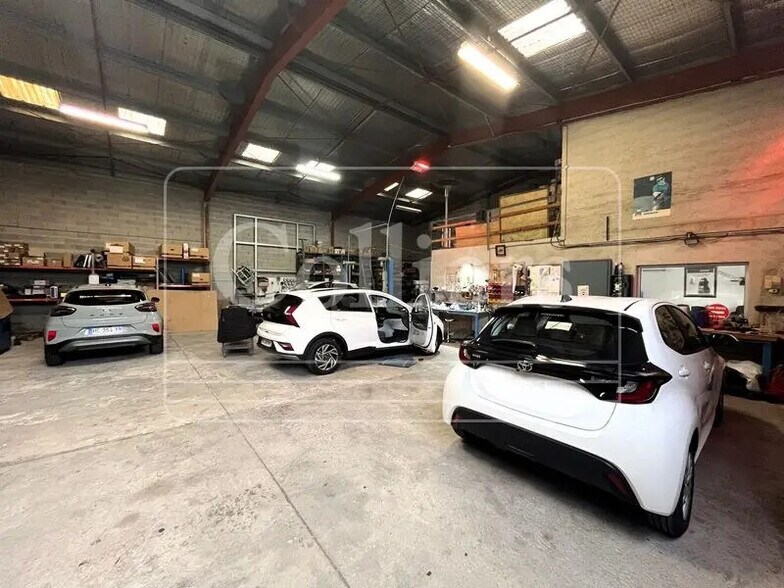 Bureau dans Aubagne à louer - Photo intérieure – Image 2 sur 8