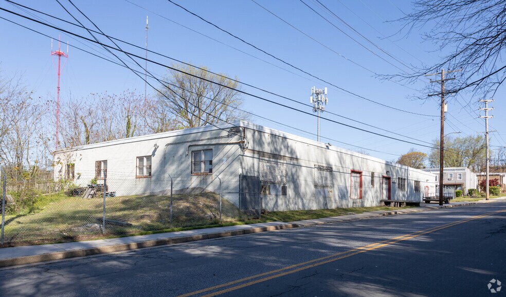 3800 Buena Vista Ave, Baltimore, MD à louer - Photo de l’immeuble – Image 2 sur 4