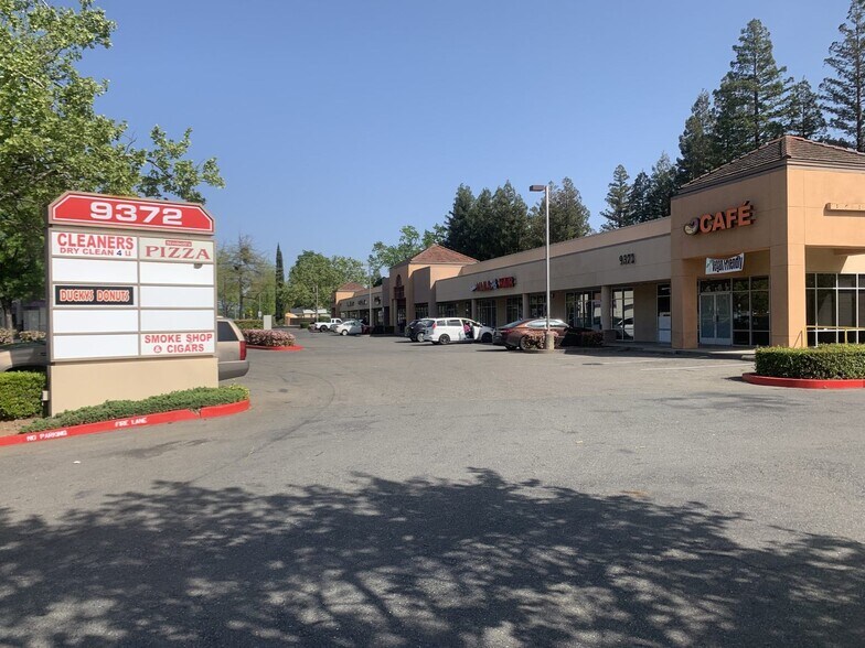 9372 Madison Ave, Orangevale, CA à louer - Photo principale – Image 1 sur 10