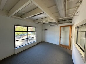 950 Gilman St, Berkeley, CA à louer Photo intérieure– Image 2 sur 5