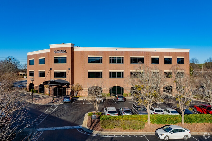 8816 Six Forks Rd, Raleigh, NC à louer - Photo principale – Image 1 sur 7