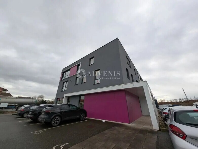 Bureau dans Geispolsheim à louer - Photo principale – Image 1 sur 9