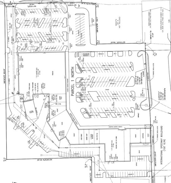 1588 N Woodland Blvd, Deland, FL à louer - Photo de l’immeuble – Image 3 sur 9