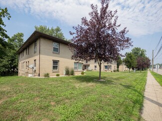 Plus de détails pour 503 N Riverview Dr, Parchment, MI - Logement à vendre