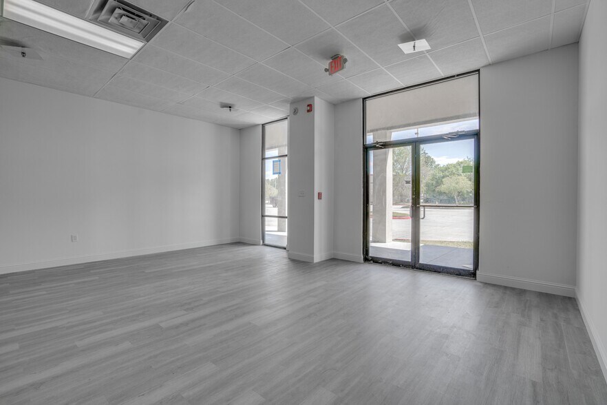 1000 Caruso Blvd, Slidell, LA à louer - Photo intérieure – Image 3 sur 23